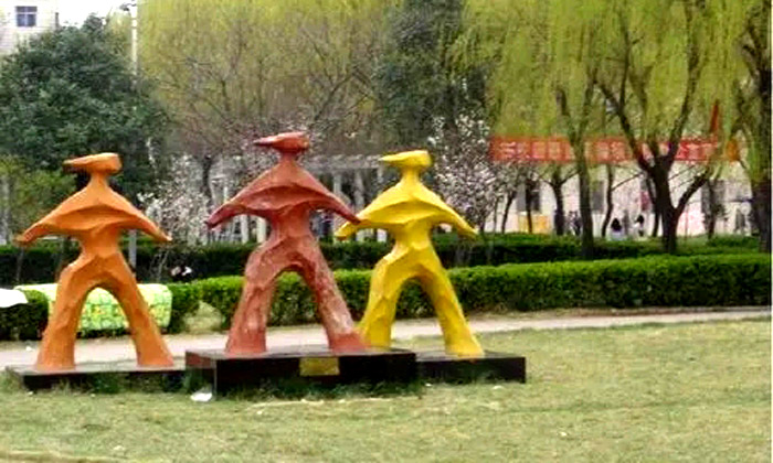 校园雕塑